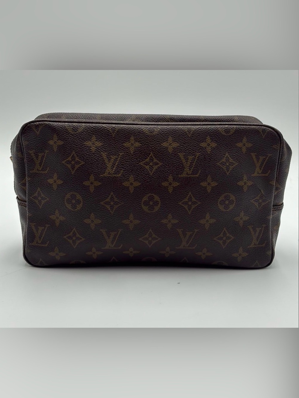 Louis Vuitton Monogram Toiletry Pouch size 28 with COA